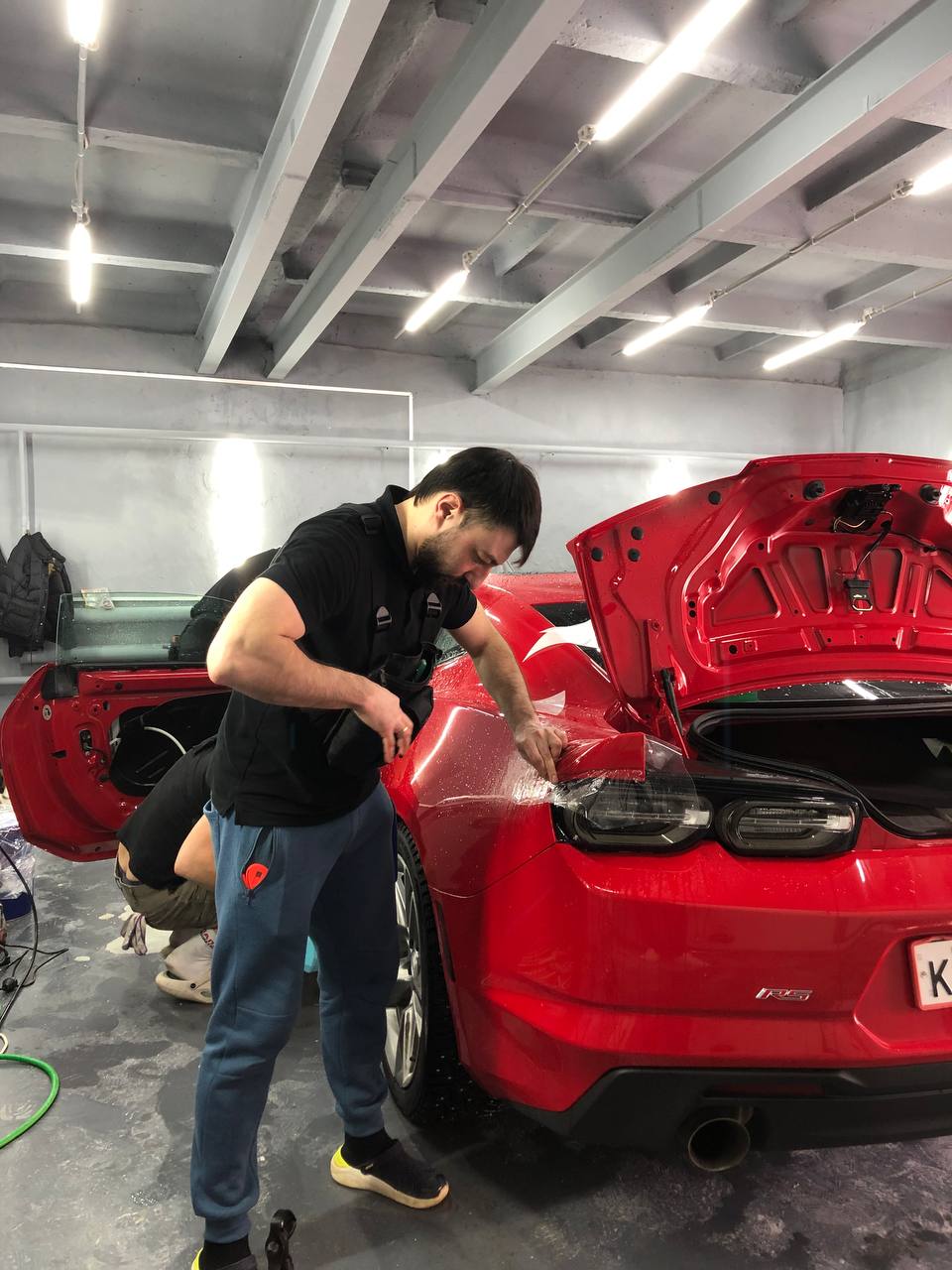 Оклейка полиуретановой пленкой Chevrolet Camaro
