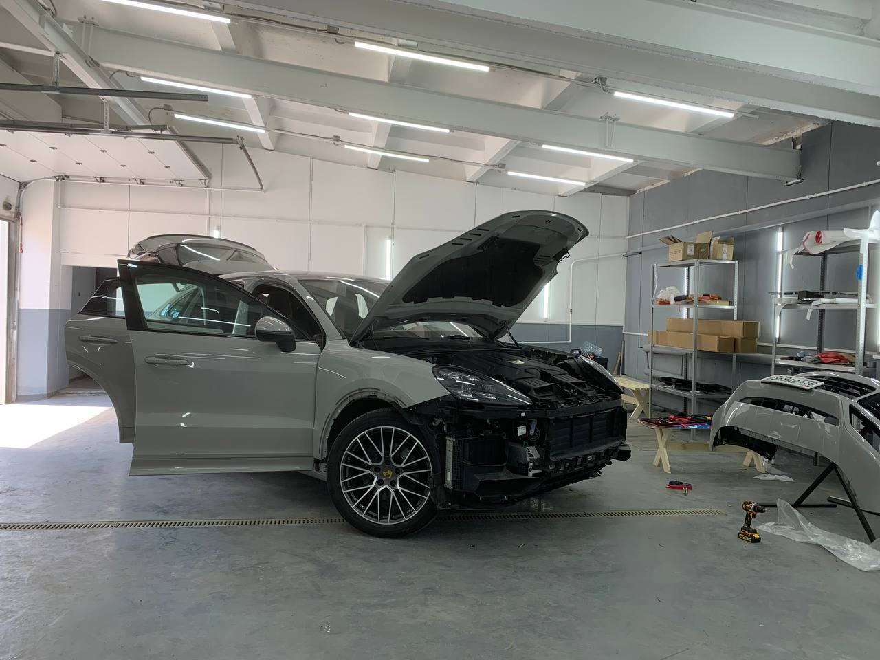 Подготовка к оклейке Porsche Cayenne